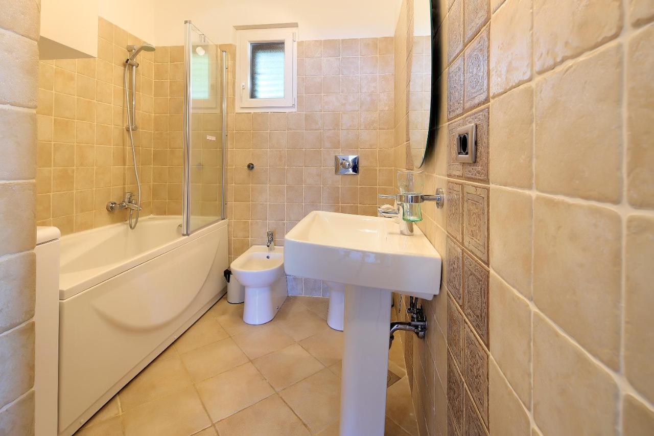 Apartment Vincent With Beautiful Sea View Terrace Klenovica Exterior photo